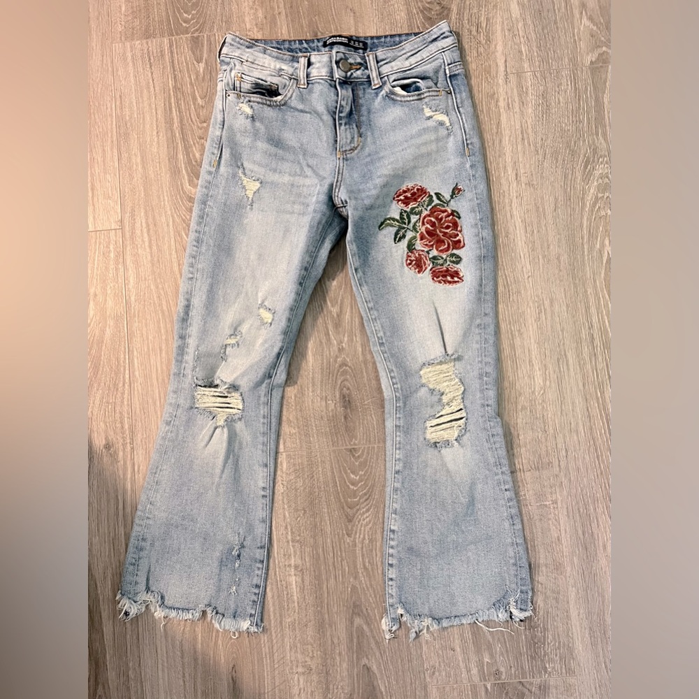 medium/light wash jean
